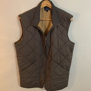 J Crew Men’s Khaki Quilted Vest